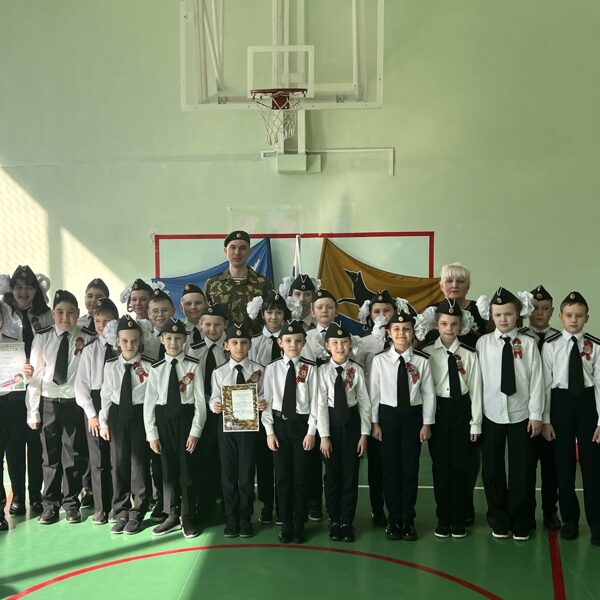 Смотр строя и песни НШ Прогимназия. Участие в качестве приглашенного родителя